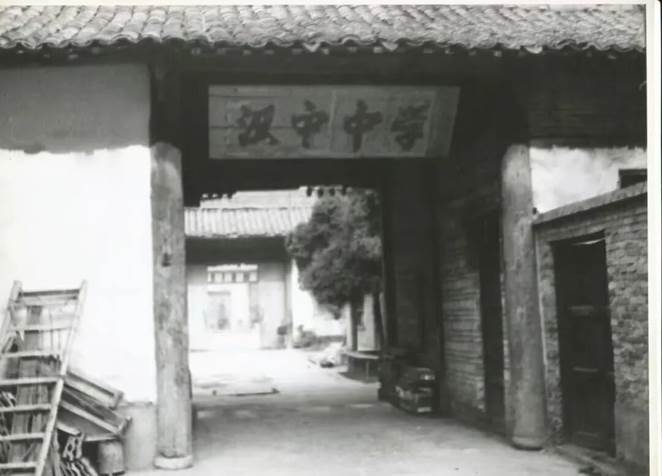 http://www.med.xjtu.edu.cn/__local/9/D8/77/FC769C25B91CCBAE9F328D356D7_4088B1A3_1198F.jpg