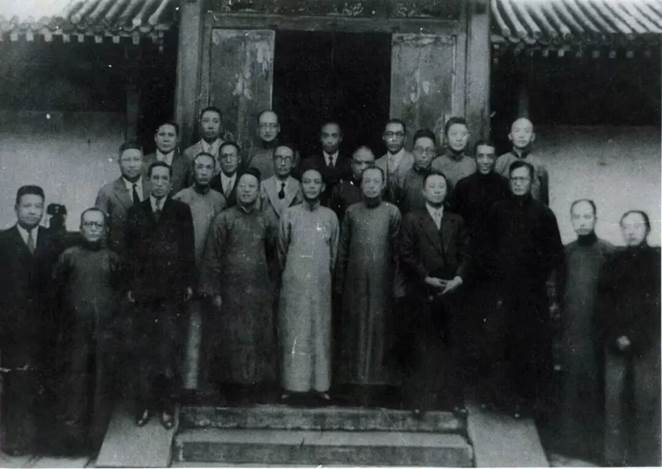 http://www.med.xjtu.edu.cn/__local/2/3E/1A/6D175F9E05DE4FBE0A46037D890_B740DA82_160E6.jpg